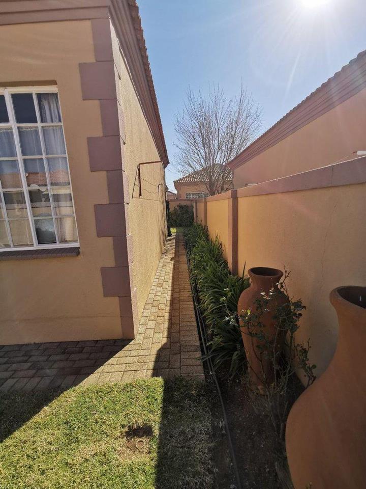 3 Bedroom Property for Sale in Baillie Park North West